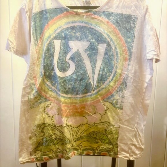 Magnolia Pearl Boundless Love T, Boyfriend Cut - Picture 2 of 6